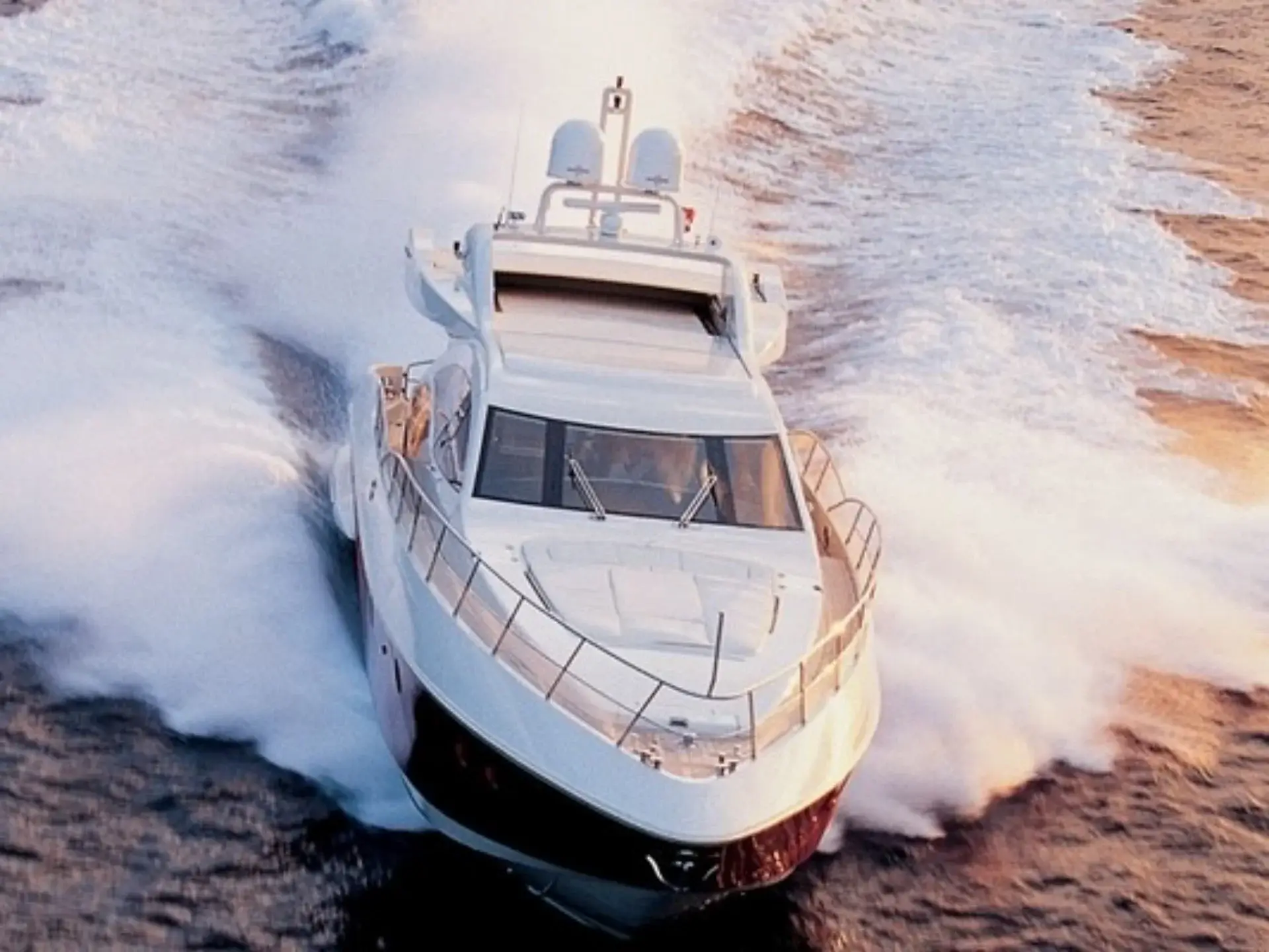 charter yacht club miami